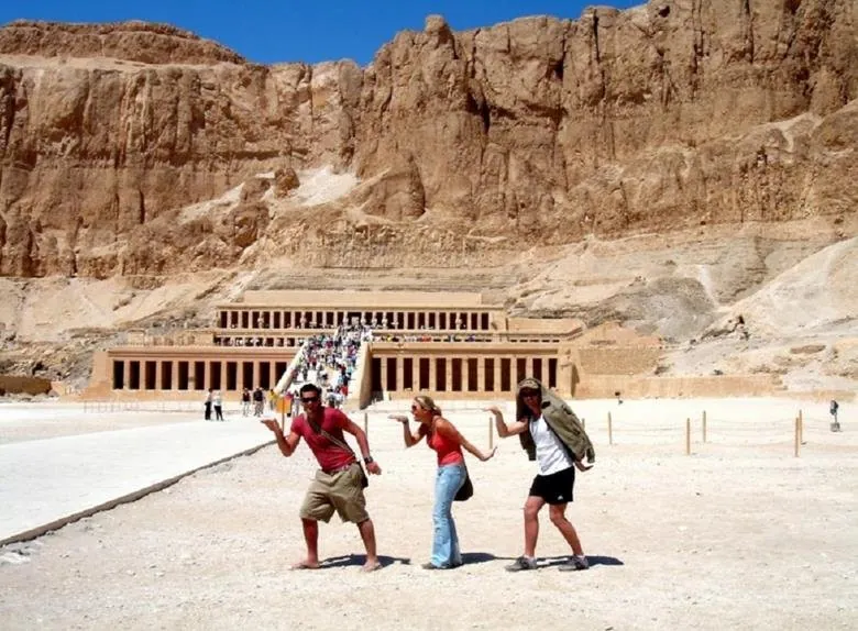 Hatshepsut Temple beneath the cliffs on a Hurghada to Luxor day trip